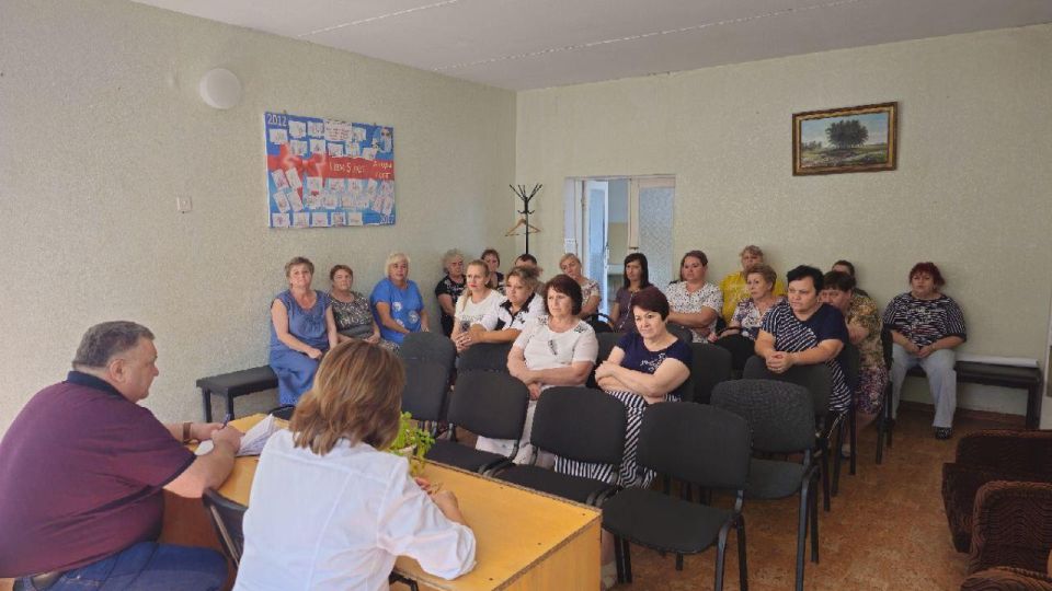 Жители Докучаевска обсудили наболевшие вопросы здравоохранения с главврачом горбольницы Жители Докучаевска обсудили наболевшие вопросы здравоохранения с главврачом горбольницы