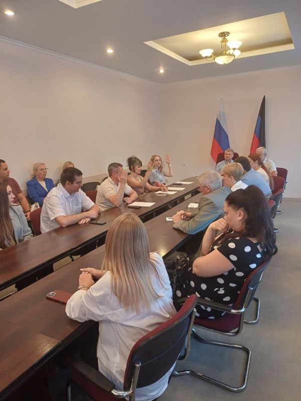 Общественный совет заработал при Министерстве сельского хозяйства, пищевой и перерабатывающей промышленности Донецкой Народной Республики Общественный совет заработал при Министерстве сельского хозяйства, пищевой и перерабатывающей промышленности Донецкой Народной Республики