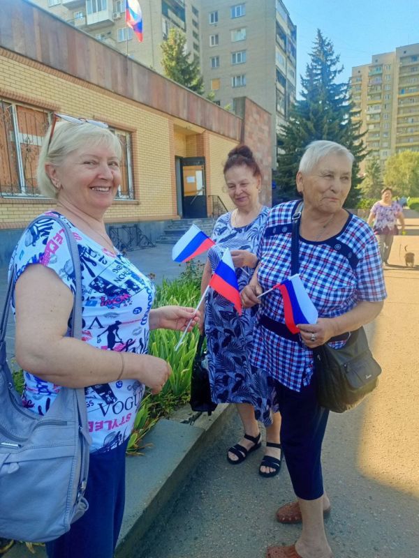 Ежегодно 22 августа в России отмечается День Государственного флага Российской Федерации Ежегодно 22 августа в России отмечается День Государственного флага Российской Федерации