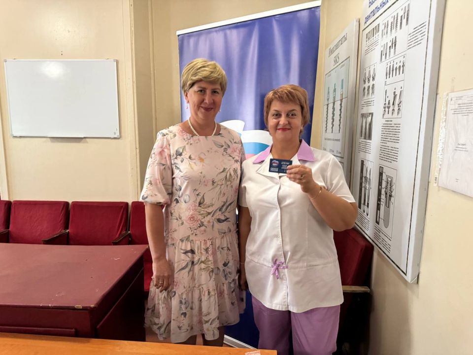 Елена Рязанцева: В Пролетарском районе единомышленники пополнили ряды "Единой России" Елена Рязанцева: В Пролетарском районе единомышленники пополнили ряды "Единой России"