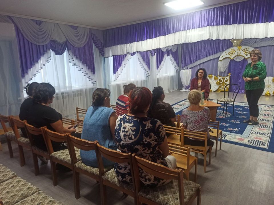 Александр Качанов: В Докучаевске продолжаются встречи с жителями Александр Качанов: В Докучаевске продолжаются встречи с жителями