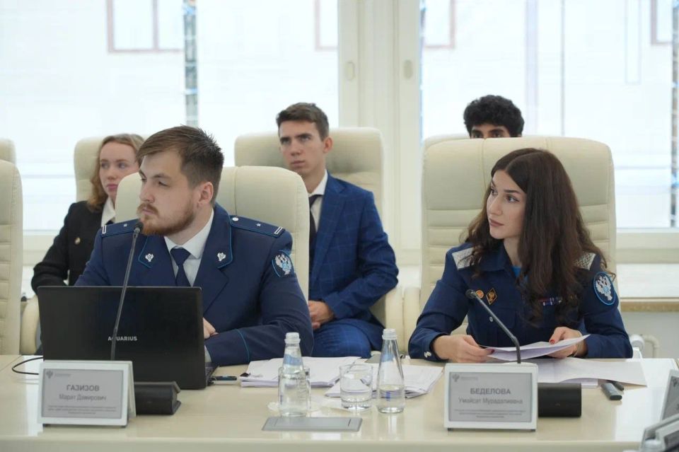 Заместитель руководителя Казначейства России Эли Исаев провел заседание Контрольной комиссии Федерального казначейства по рассмотрению результатов плановой проверки годового отчета об исполнении в 2024 году бюджета Донецкой... Заместитель руководителя Казначейства России Эли Исаев провел заседание Контрольной комиссии Федерального казначейства по рассмотрению результатов плановой проверки годового отчета об исполнении в 2024 году бюджета Донецкой...