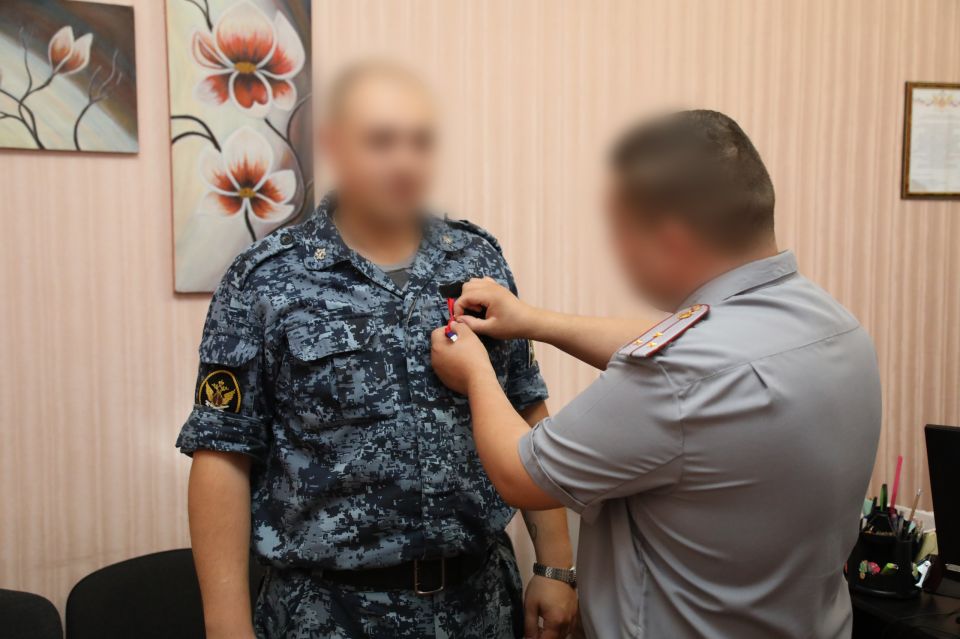 Акция ко Дню Государственного флага Российской Федерации состоялась в ГУФСИН России по ДНР Акция ко Дню Государственного флага Российской Федерации состоялась в ГУФСИН России по ДНР