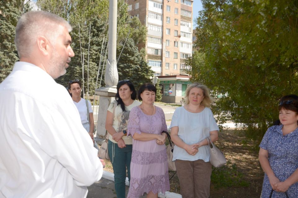 Алексей Дорофеев: Каждая поездка в наши города – это не просто рабочий визит, это, прежде всего, откровенный разговор с людьми Алексей Дорофеев: Каждая поездка в наши города – это не просто рабочий визит, это, прежде всего, откровенный разговор с людьми