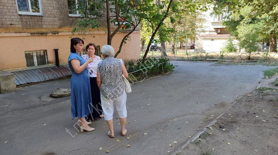 В Ворошиловском районе по инициативе Главы Республики Дениса Пушилина состоялась встреча с гражданами, на которой присутствовала управляющий делами администрации г.о. Донецк В Ворошиловском районе по инициативе Главы Республики Дениса Пушилина состоялась встреча с гражданами, на которой присутствовала управляющий делами администрации г.о. Донецк