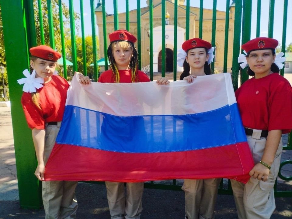 Сергей Желновач: #ЦветаРодины. #ТриколорРоссии Сергей Желновач: #ЦветаРодины. #ТриколорРоссии
