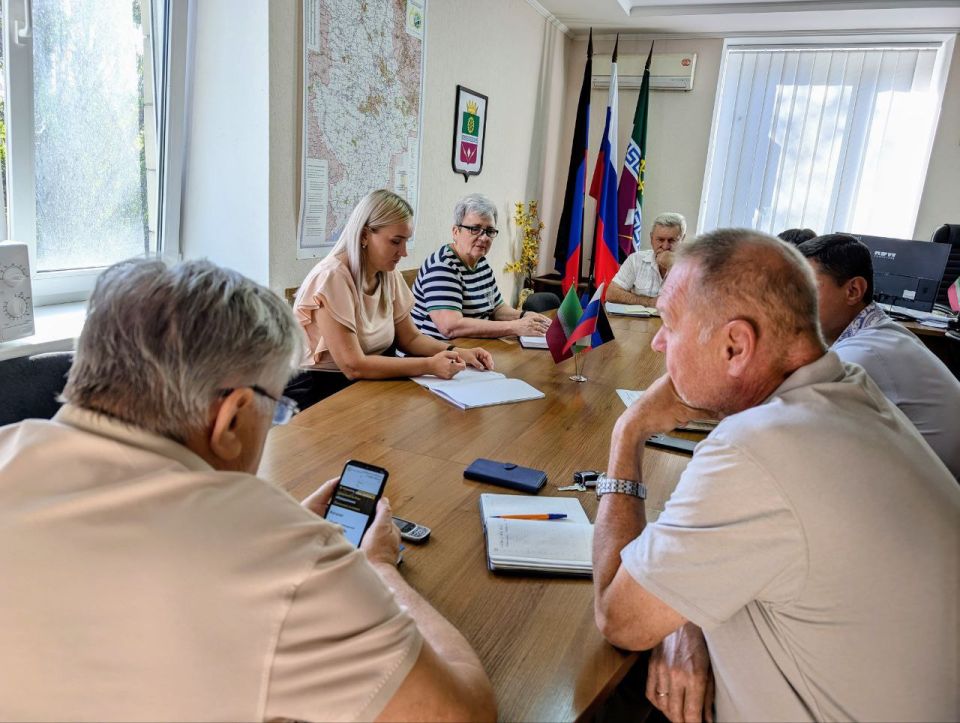 Глава муниципального образования Старобешевский муниципальный округ Николай Михайлов провел оперативное совещание по текущим вопросам Глава муниципального образования Старобешевский муниципальный округ Николай Михайлов провел оперативное совещание по текущим вопросам