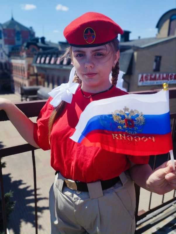 Сергей Желновач: #ЦветаРодины. #ТриколорРоссии Сергей Желновач: #ЦветаРодины. #ТриколорРоссии