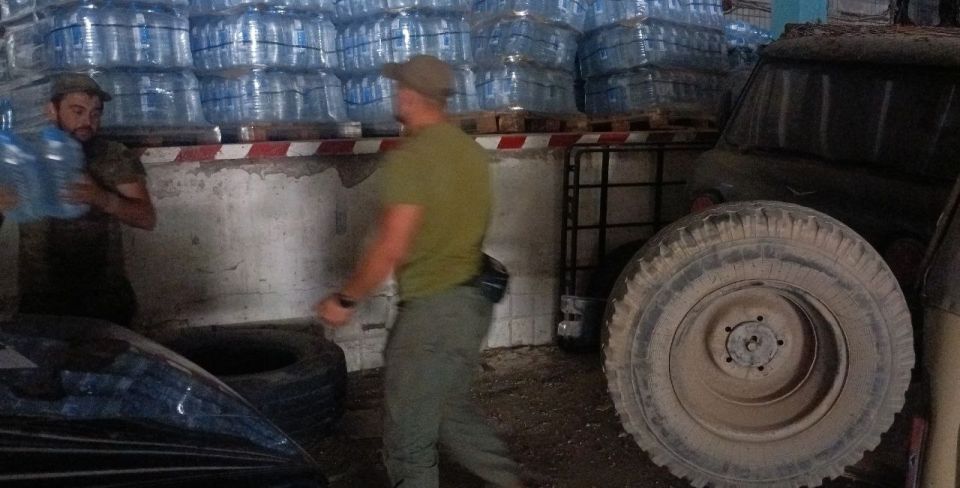 В рамках акции "Всё для Zащитников" Региональный штаб передал 100 литров воды военнослужащим, которые сейчас находятся на линии боевого соприкосновения В рамках акции "Всё для Zащитников" Региональный штаб передал 100 литров воды военнослужащим, которые сейчас находятся на линии боевого соприкосновения