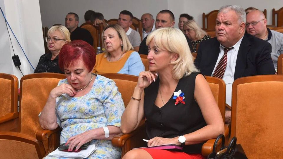 Сергей Прокопенко: Сегодня провели рабочее совещание совета руководителей фракций Партии "ЕДИНАЯ РОССИЯ" Сергей Прокопенко: Сегодня провели рабочее совещание совета руководителей фракций Партии "ЕДИНАЯ РОССИЯ"