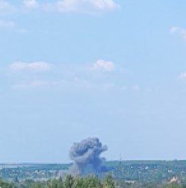 В районе Славянска - Краматорска серия мощных прилетов ФАБ! Слышна повторная детонация В районе Славянска - Краматорска серия мощных прилетов ФАБ! Слышна повторная детонация