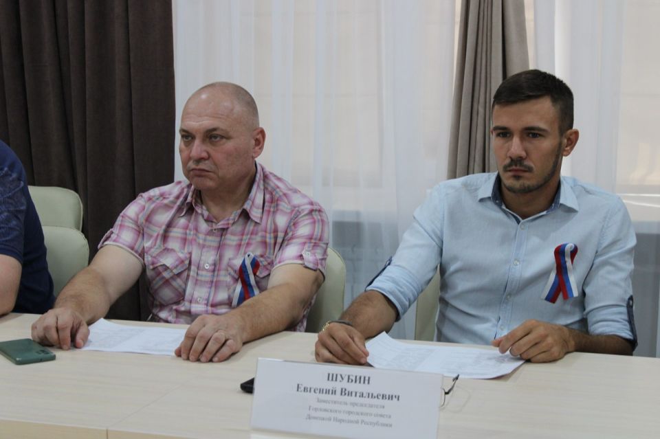 Роман Конев: В пятницу, 22 августа 2025 года, принял участие в совместном заседании постоянных комитетов по вопросам бюджета, налоговой политики и финансам, по вопросам жилищно-коммунального хозяйства, транспорта и... Роман Конев: В пятницу, 22 августа 2025 года, принял участие в совместном заседании постоянных комитетов по вопросам бюджета, налоговой политики и финансам, по вопросам жилищно-коммунального хозяйства, транспорта и...