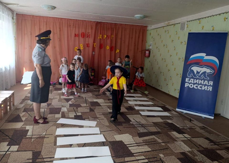 Иван Адамец: Безопасность на дорогах: в Куйбышевском районе прошёл квест для дошкольников Иван Адамец: Безопасность на дорогах: в Куйбышевском районе прошёл квест для дошкольников