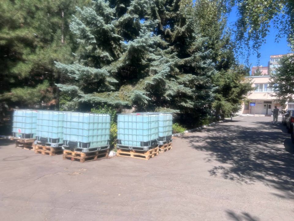 Заместитель председателя #Комитет_по_труду_занятости_социальной_политики_и_делам_ветеранов Юлия Крюкова (фракция «Единая Россия») по поручению Главы ДНР Дениса Пушилина провела встречу с трудовым коллективом Комплексного... Заместитель председателя #Комитет_по_труду_занятости_социальной_политики_и_делам_ветеранов Юлия Крюкова (фракция «Единая Россия») по поручению Главы ДНР Дениса Пушилина провела встречу с трудовым коллективом Комплексного...
