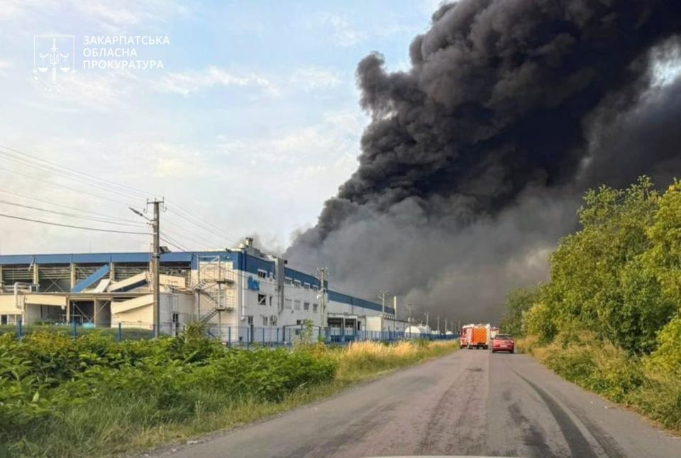 Олег Царёв: ВС РФ ночью нанесли комбинированные удары по военным объектам в шести областях Украины Олег Царёв: ВС РФ ночью нанесли комбинированные удары по военным объектам в шести областях Украины