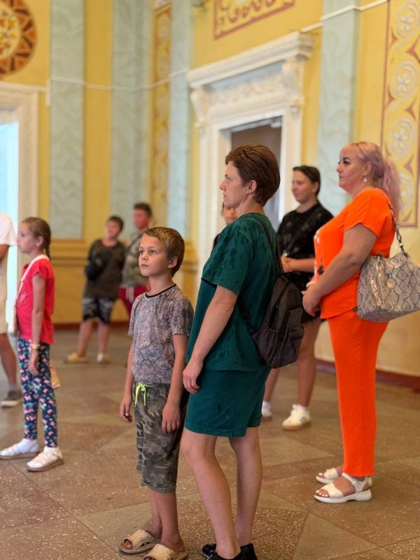 Сегодня, 23 августа, в ДК имени Карла Маркса перед началом десятой, юбилейной акции «Ночь кино» прошла кино-викторина на знание современных и «ретро» фильмов и мультфильмов Сегодня, 23 августа, в ДК имени Карла Маркса перед началом десятой, юбилейной акции «Ночь кино» прошла кино-викторина на знание современных и «ретро» фильмов и мультфильмов