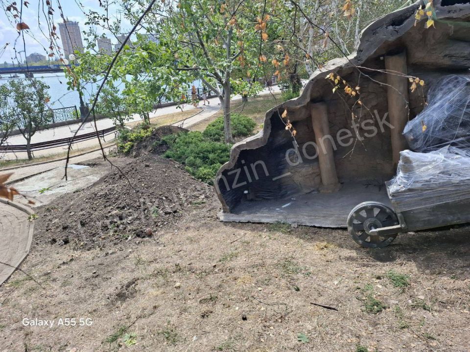 Новую скульптуру «Добрый Шубин» установят на Набережной в Донецке Новую скульптуру «Добрый Шубин» установят на Набережной в Донецке