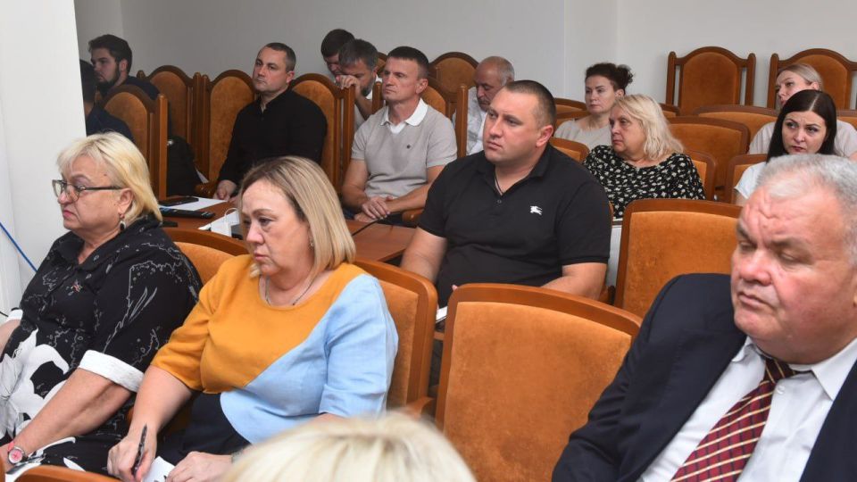 Руководитель фракции Единая Россия в Ясиноватском муниципальном совете Наталья Филиппова приняла участие в заседании совета руководителей фракций в ДНР Руководитель фракции Единая Россия в Ясиноватском муниципальном совете Наталья Филиппова приняла участие в заседании совета руководителей фракций в ДНР