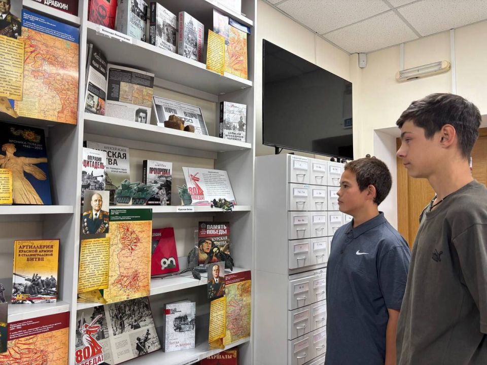 В рамках партийного проекта «Историческая память» в посёлке Мангуш состоялось мероприятие, посвящённое Дню воинской славы В рамках партийного проекта «Историческая память» в посёлке Мангуш состоялось мероприятие, посвящённое Дню воинской славы