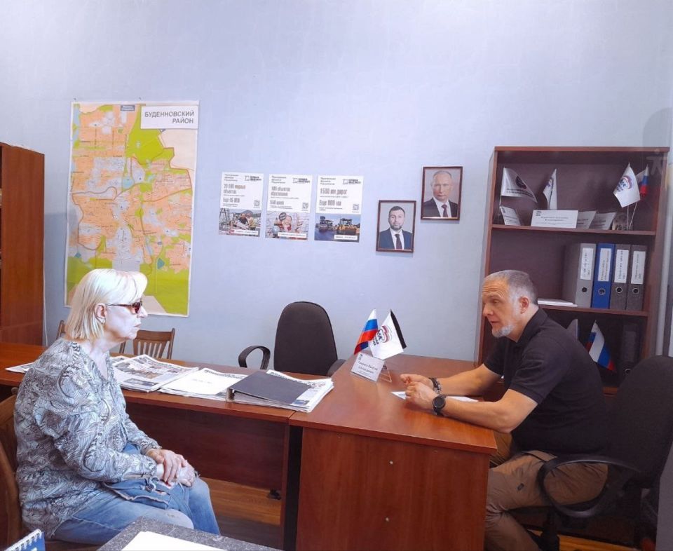 ПРИЁМ ГРАЖДАН. На текущей неделе депутаты Донецкого городского совета провели приём граждан ПРИЁМ ГРАЖДАН. На текущей неделе депутаты Донецкого городского совета провели приём граждан