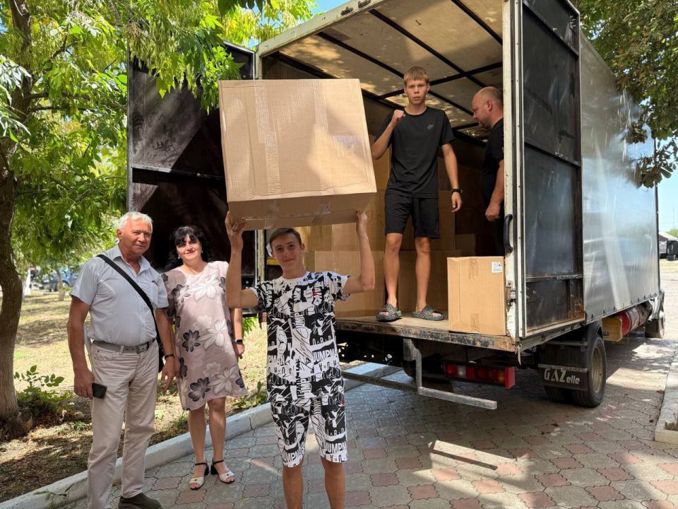 Отличная новость!. Первоклассники Мангушского муниципального округа получат замечательные подарки от шеф-региона Нижегородской области Отличная новость!. Первоклассники Мангушского муниципального округа получат замечательные подарки от шеф-региона Нижегородской области