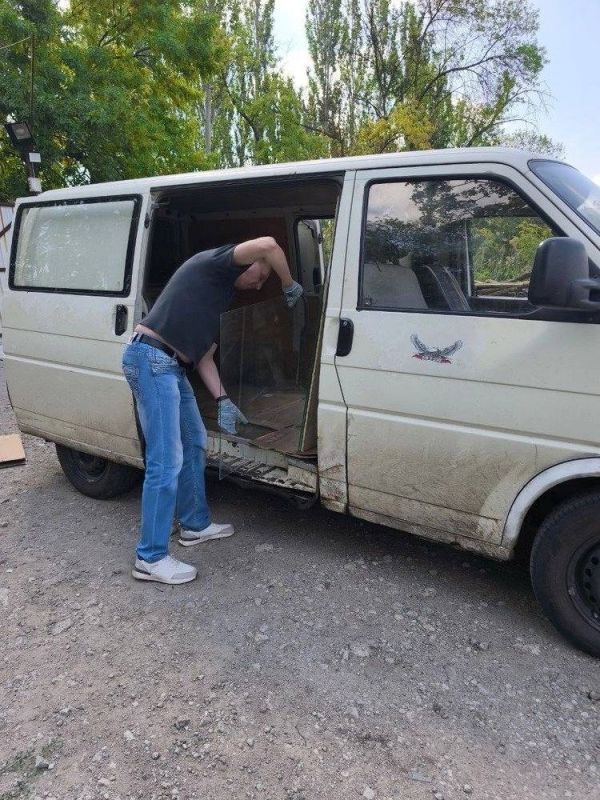 «Помогаем людям в самых отдаленных поселках»: благотворительная стекольная мастерская в Горловке расширяет географию «Помогаем людям в самых отдаленных поселках»: благотворительная стекольная мастерская в Горловке расширяет географию