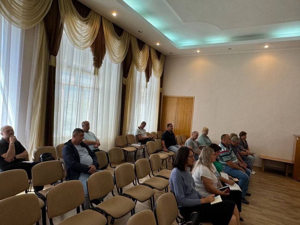 Наталья Великодная: 25 августа в Администрации Тельмановского муниципального округа состоялось внеплановое заседание комиссии по предупреждению и ликвидации чрезвычайных ситуаций и обеспечению пожарной безопасности, были... Наталья Великодная: 25 августа в Администрации Тельмановского муниципального округа состоялось внеплановое заседание комиссии по предупреждению и ликвидации чрезвычайных ситуаций и обеспечению пожарной безопасности, были...
