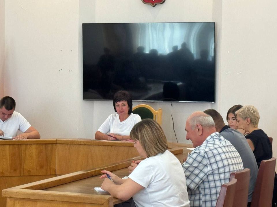 Наталья Великодная: 25 августа в Администрации Тельмановского муниципального округа состоялось внеплановое заседание комиссии по предупреждению и ликвидации чрезвычайных ситуаций и обеспечению пожарной безопасности, были... Наталья Великодная: 25 августа в Администрации Тельмановского муниципального округа состоялось внеплановое заседание комиссии по предупреждению и ликвидации чрезвычайных ситуаций и обеспечению пожарной безопасности, были...