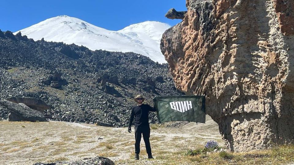 Сразу две вершины — Эльбрус и Арарат — покорили представители Центра «ВОИН» Сразу две вершины — Эльбрус и Арарат — покорили представители Центра «ВОИН»
