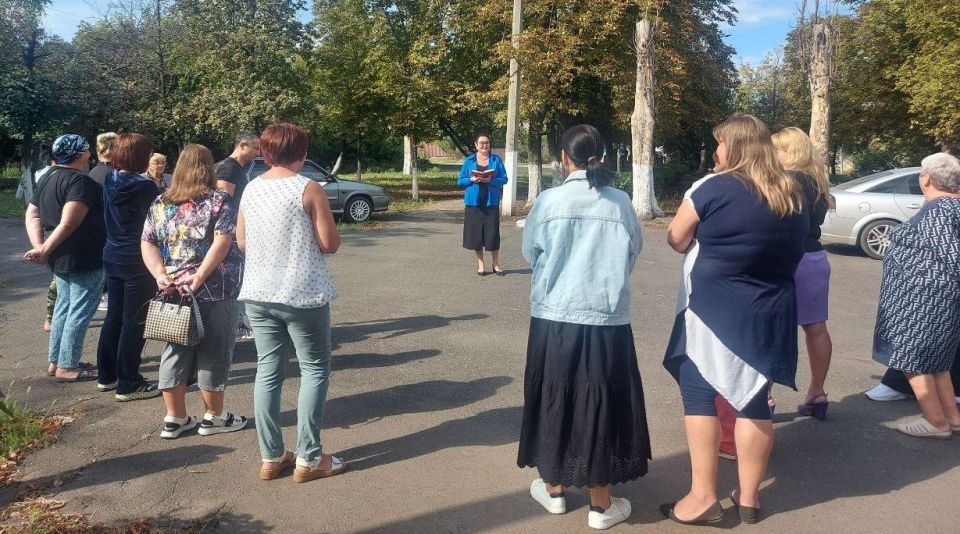 Наталья Бегуненко: По поручению Главы ДНР Дениса Пушилина в Петровском районе продолжаются встречи с населением Наталья Бегуненко: По поручению Главы ДНР Дениса Пушилина в Петровском районе продолжаются встречи с населением