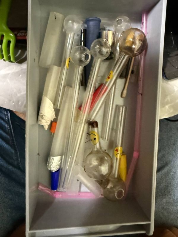В Мариуполе задержали пару за распространение наркотиков В Мариуполе задержали пару за распространение наркотиков