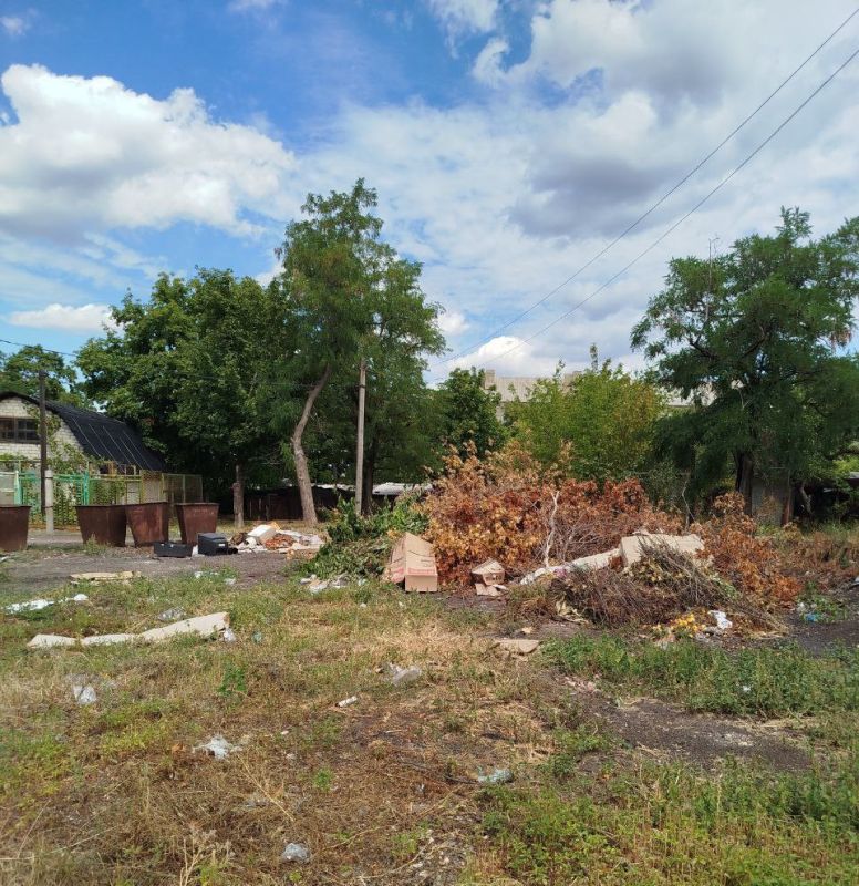 В пгт Стожковское проводятся работы по наведению санитарного порядка В пгт Стожковское проводятся работы по наведению санитарного порядка