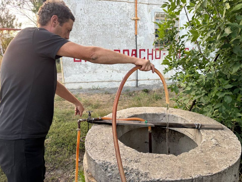 Иван Приходько: Сегодня в одном из поселков Центрально-Городского района Горловки состоялась регулярная проверка расходования воды частными потребителями Иван Приходько: Сегодня в одном из поселков Центрально-Городского района Горловки состоялась регулярная проверка расходования воды частными потребителями