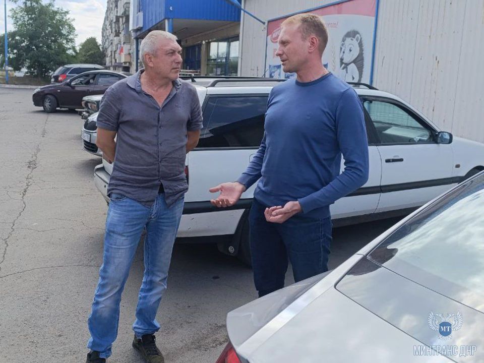 Специалисты Министерства транспорта ДНР провели профилактическую встречу с руководством и водителями службы заказа такси города Снежное Специалисты Министерства транспорта ДНР провели профилактическую встречу с руководством и водителями службы заказа такси города Снежное