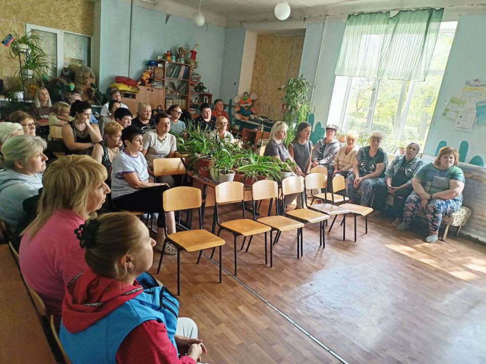 Наталья Бегуненко: По поручению Главы ДНР Дениса Пушилина в Петровском районе продолжаются встречи с населением Наталья Бегуненко: По поручению Главы ДНР Дениса Пушилина в Петровском районе продолжаются встречи с населением