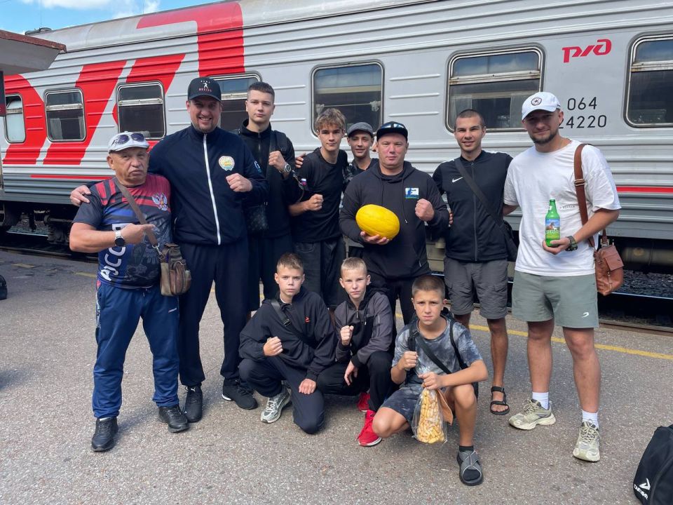 Сейчас воспитанники Б/К "ЮНОСТЬ" Харцызского Центра Физического Здоровья Населения "Спорт для всех" Акиншин Андрей и Б/К Школа бокса "Энергетик" МБУ ДО СШ г. Зугрэса Шендеровский Владислав находятся в пути в г. Уфа, где... Сейчас воспитанники Б/К "ЮНОСТЬ" Харцызского Центра Физического Здоровья Населения "Спорт для всех" Акиншин Андрей и Б/К Школа бокса "Энергетик" МБУ ДО СШ г. Зугрэса Шендеровский Владислав находятся в пути в г. Уфа, где...