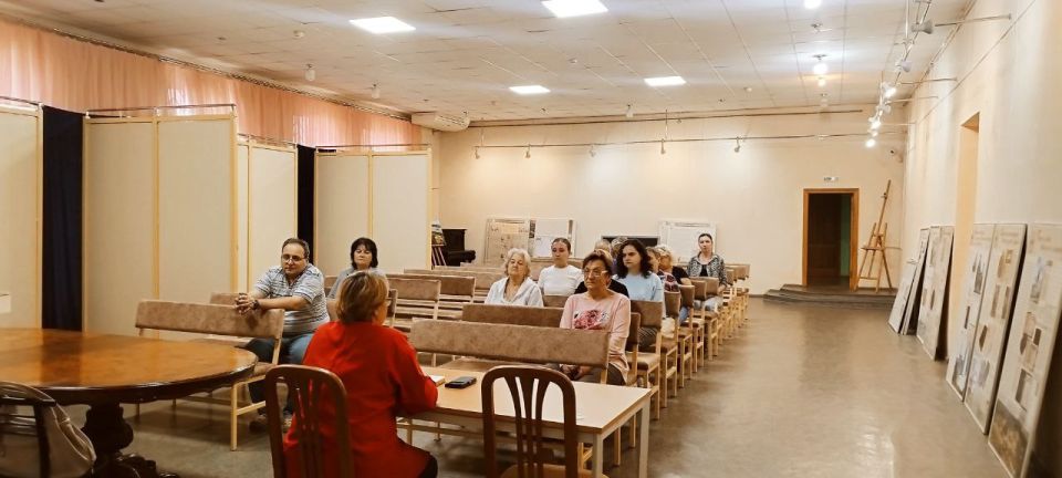 Сегодня, 26 августа, депутат Макеевского городского совета Татьяна Репунова провела встречи с жителями по адресам: г.о. Макеевка, г. Макеевка, ул. Ленина, 51\26 и ул. Ленина 50\33 Сегодня, 26 августа, депутат Макеевского городского совета Татьяна Репунова провела встречи с жителями по адресам: г.о. Макеевка, г. Макеевка, ул. Ленина, 51\26 и ул. Ленина 50\33