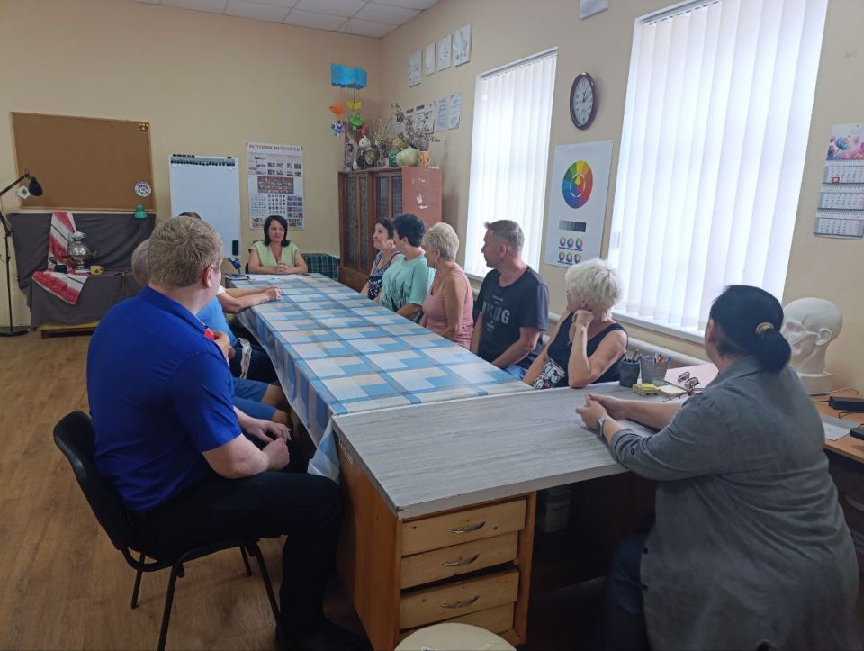 Волновахский МО укрепляет связь с жителями через прямой диалог Волновахский МО укрепляет связь с жителями через прямой диалог