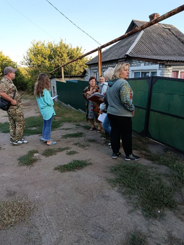 Иван Приходько: Сегодня в одном из поселков Центрально-Городского района Горловки состоялась регулярная проверка расходования воды частными потребителями Иван Приходько: Сегодня в одном из поселков Центрально-Городского района Горловки состоялась регулярная проверка расходования воды частными потребителями
