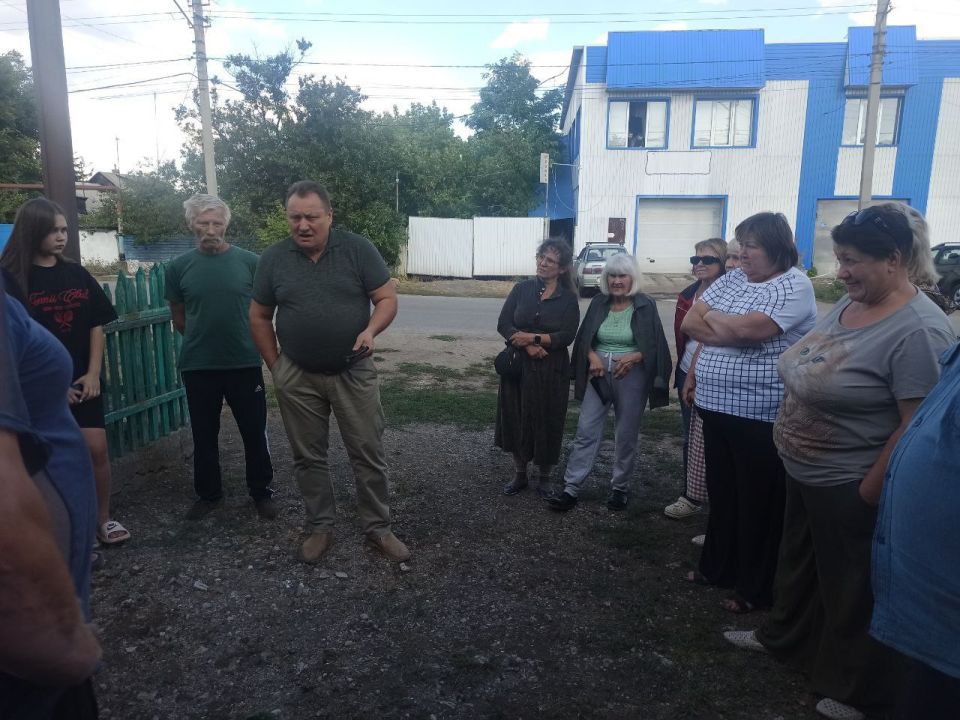 Валентин Левченко: Провел встречу с жителями поселка Щегловка Валентин Левченко: Провел встречу с жителями поселка Щегловка