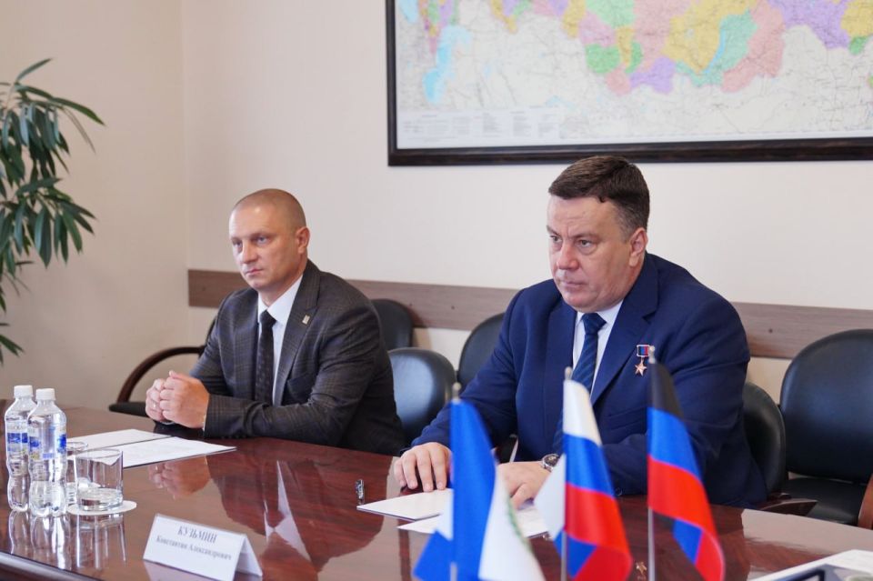 Константин Кузьмин: Подписал Соглашение о межпарламентском сотрудничестве с Законодательным собранием Иркутской области Константин Кузьмин: Подписал Соглашение о межпарламентском сотрудничестве с Законодательным собранием Иркутской области