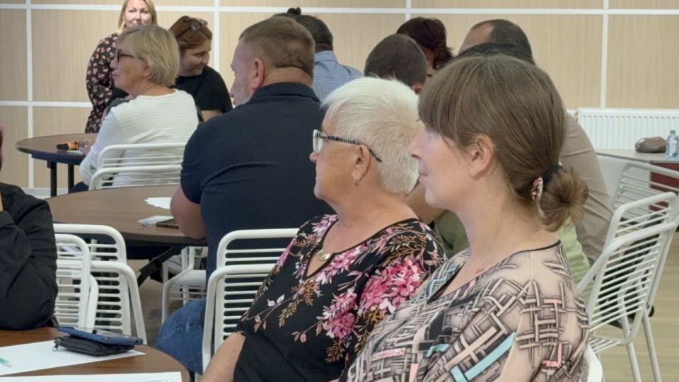 26 августа в Волновахе, в Доме молодёжи состоялся тренинг по социальному предпринимательству по теме «Юридические и организационные формы социальных предприятий» 26 августа в Волновахе, в Доме молодёжи состоялся тренинг по социальному предпринимательству по теме «Юридические и организационные формы социальных предприятий»