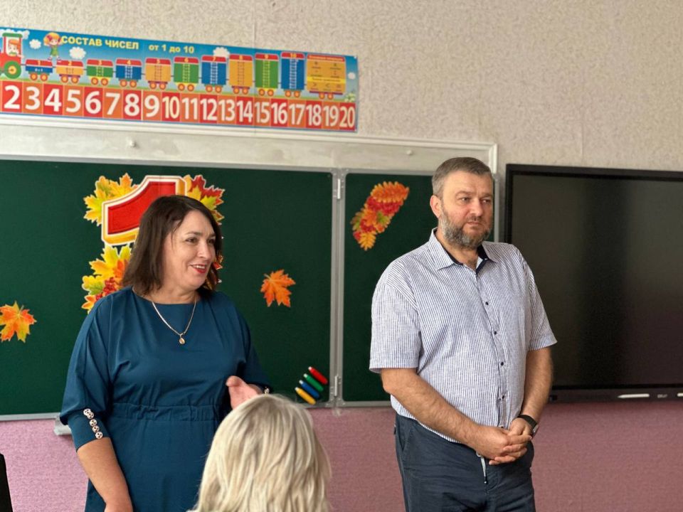 Денис Зубов: Встреча заместителя главы Елены Кочетовой Денис Зубов: Встреча заместителя главы Елены Кочетовой