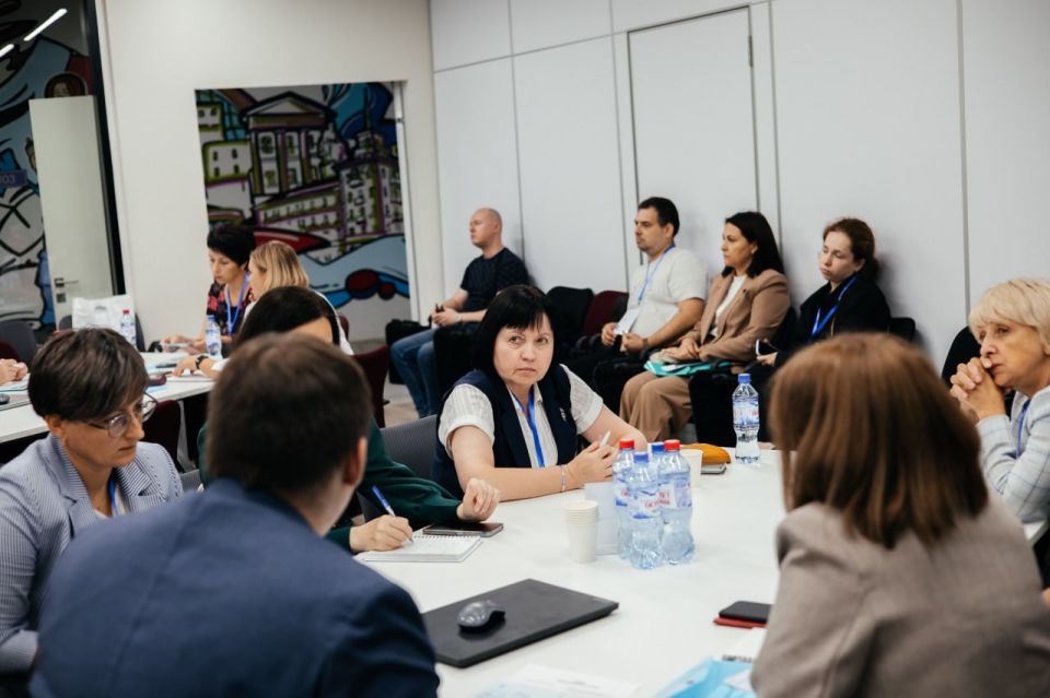 Ирина Кутенко: Принимаю участие в значимом событии - форуме «Кадровая «перезагрузка» исторических регионов» Ирина Кутенко: Принимаю участие в значимом событии - форуме «Кадровая «перезагрузка» исторических регионов»