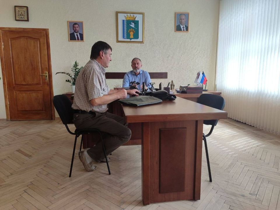 Глава муниципального образования Мангушский муниципальный округ Трима Борис Владимирович провел личный прием граждан Глава муниципального образования Мангушский муниципальный округ Трима Борис Владимирович провел личный прием граждан