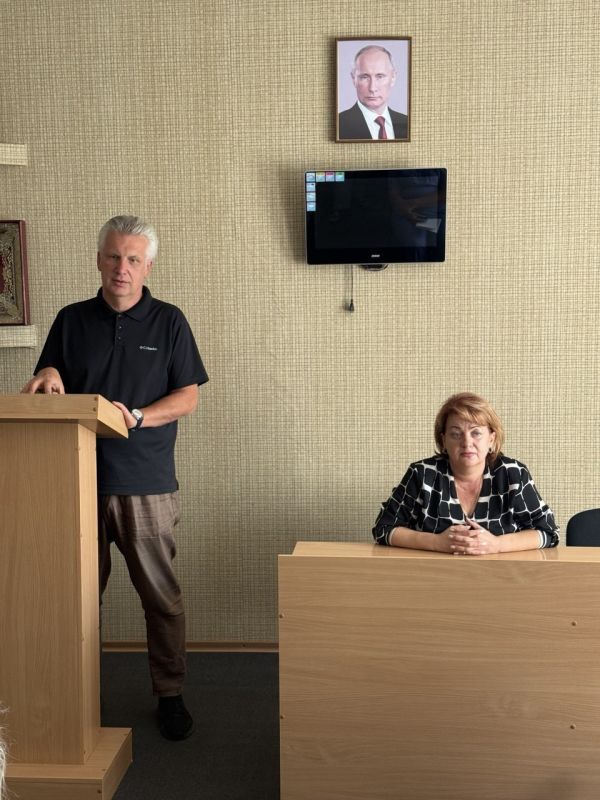 По поручению Главы ДНР Дениса Владимировича Пушилина состоялась встреча-диалог главного врача ГБУ ДНР «ГКБ №5 г.Макеевки», ответственной за координацию деятельности учреждений здравоохранения по Червоногвардейскому району г.... По поручению Главы ДНР Дениса Владимировича Пушилина состоялась встреча-диалог главного врача ГБУ ДНР «ГКБ №5 г.Макеевки», ответственной за координацию деятельности учреждений здравоохранения по Червоногвардейскому району г....