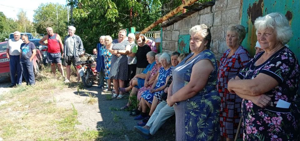 Наталья Бегуненко: По поручению Главы ДНР Дениса Пушилина в Петровском районе продолжаются встречи с населением Наталья Бегуненко: По поручению Главы ДНР Дениса Пушилина в Петровском районе продолжаются встречи с населением