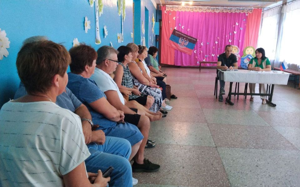 Музыкальное обновление для Зачатовки: Союз женщин ДНР и "Русский мир" подарили Дому культуры новую жизнь Музыкальное обновление для Зачатовки: Союз женщин ДНР и "Русский мир" подарили Дому культуры новую жизнь