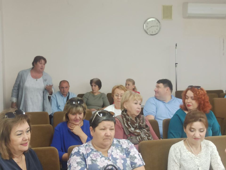 Валентин Левченко: Провёл аппаратное совещание со своими заместителями, начальниками отделов и секторов, руководителями профильных районных структур Валентин Левченко: Провёл аппаратное совещание со своими заместителями, начальниками отделов и секторов, руководителями профильных районных структур