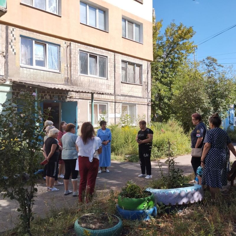 Валентина Харлашка: Сегодня, 27 августа провела встречу с жителями переулка Полтавский жилого массива Крупской Валентина Харлашка: Сегодня, 27 августа провела встречу с жителями переулка Полтавский жилого массива Крупской